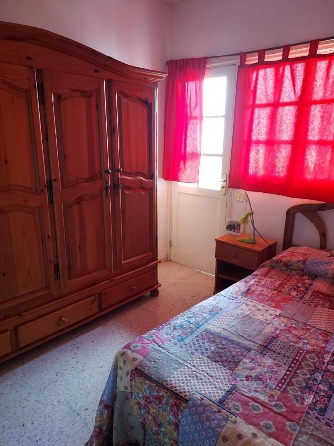 Habitaciones Comodas Con Bano Individual サンタクルスデテネリフェ エクステリア 写真
