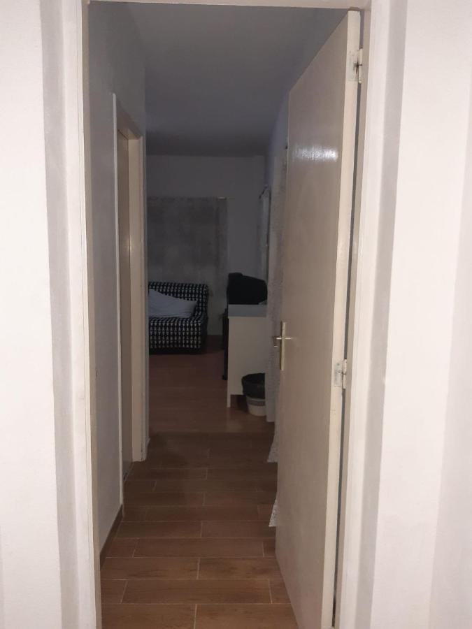Habitaciones Comodas Con Bano Individual サンタクルスデテネリフェ エクステリア 写真